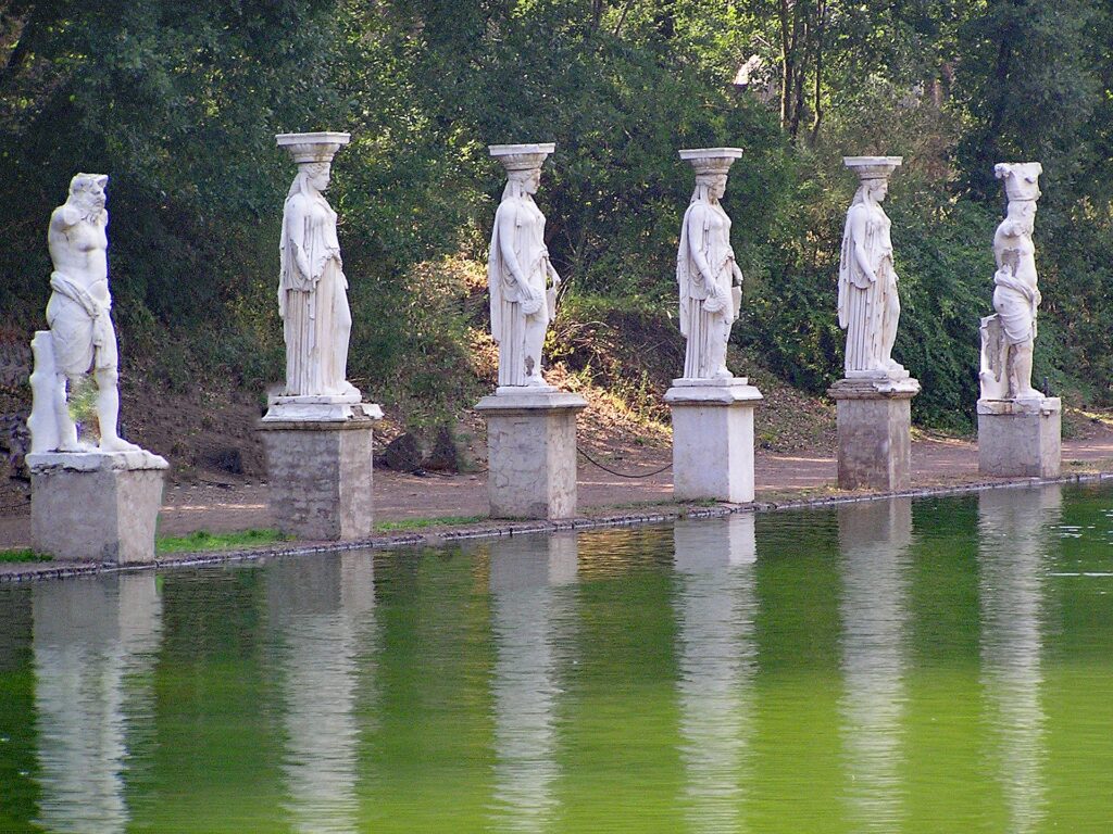 Villa Adriana, Statue