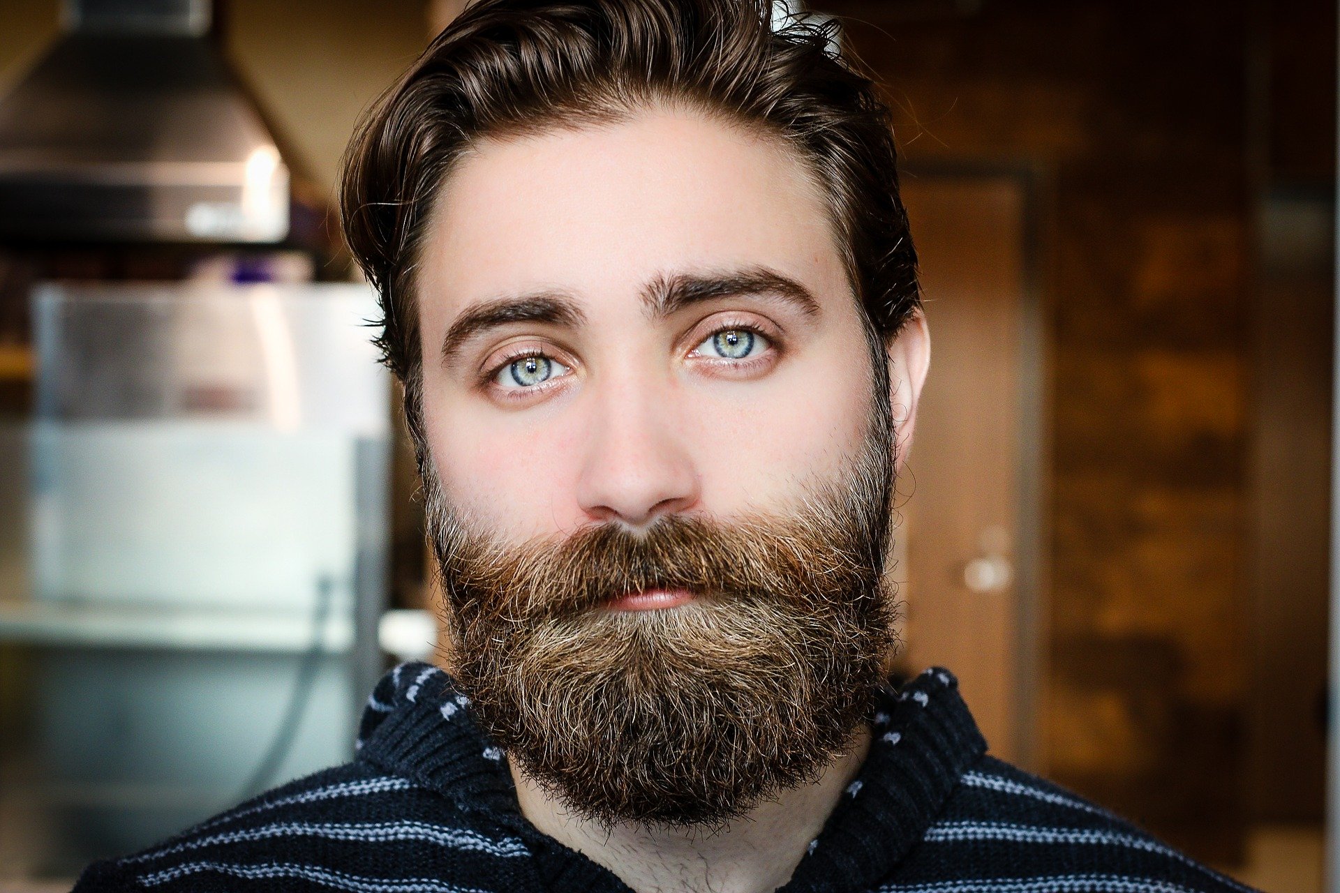 Uomo con la barba